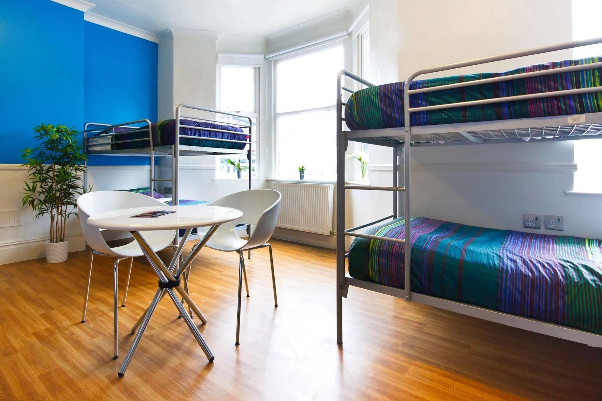 Nosda Studio Hostel Cardiff Exterior photo