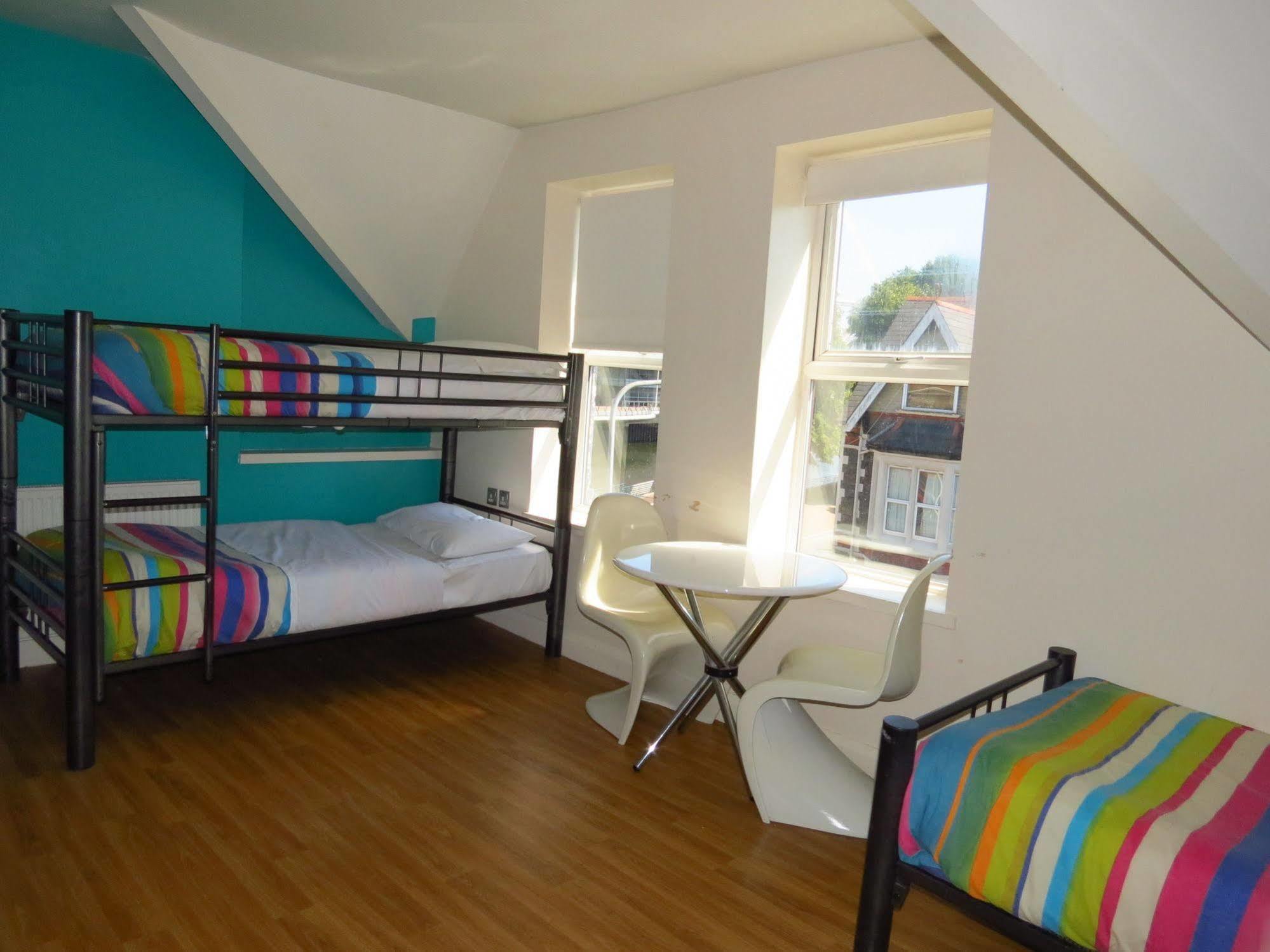 Nosda Studio Hostel Cardiff Exterior photo