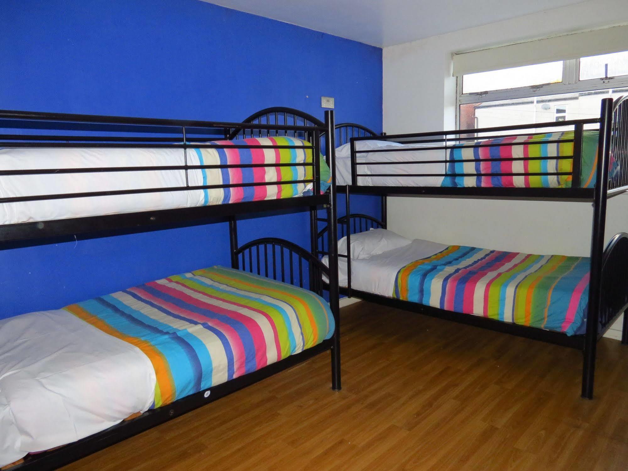Nosda Studio Hostel Cardiff Exterior photo