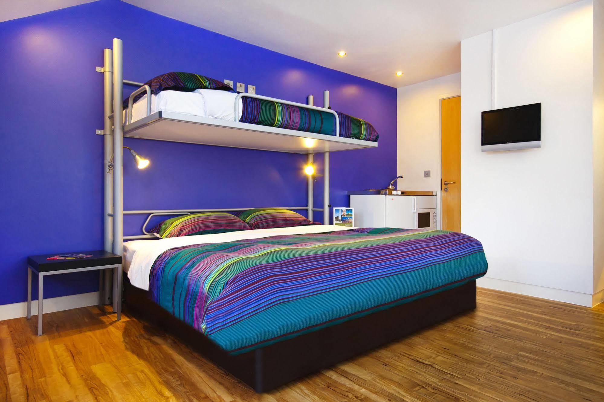 Nosda Studio Hostel Cardiff Exterior photo